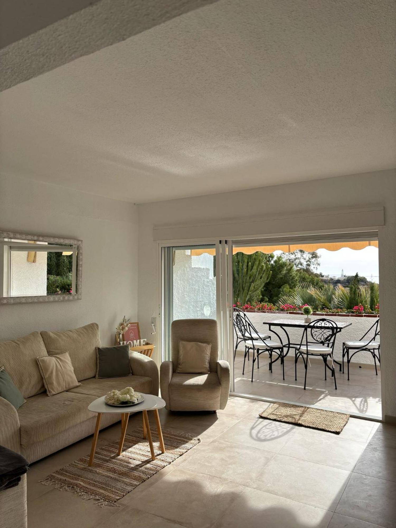Apartment Casita En Urb Jupiter Con Vistas Al Mar Y Montana Casaturis C107
